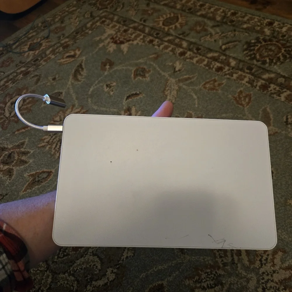 Bluetooth Keuboard For Cell Phones Or Tablets Comes With USB Cord Pink And White